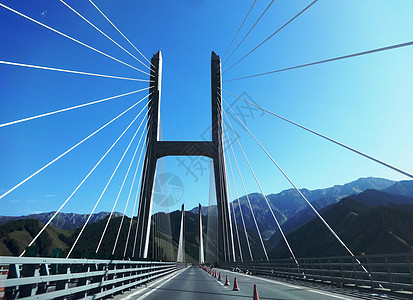 大美新疆果子沟大桥背景图片