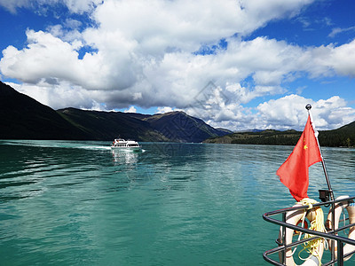 自然风光美景大美新疆喀纳斯湖背景