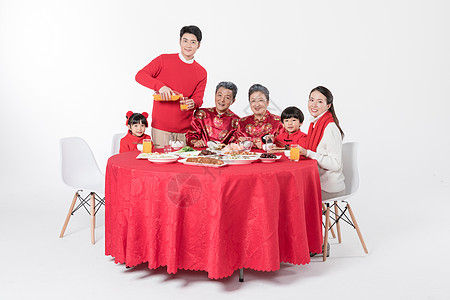 春节年夜饭团圆聚餐背景图片