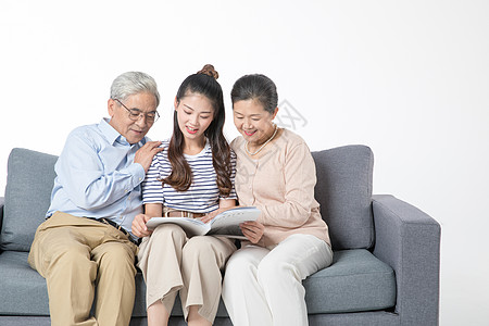 老人阅读女儿陪父母看书背景
