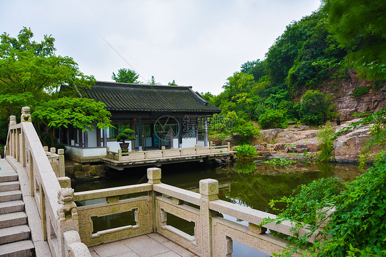 江苏六大著名风景区之一狼山图片