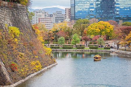 日本大阪城秋景图片