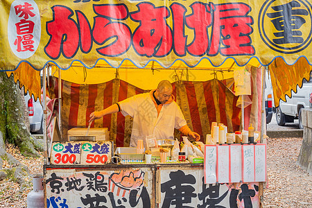 日本美食烤鸡图片