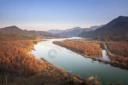 安徽青龙湖秋色高清图片