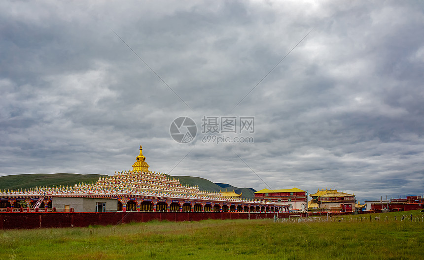 四川甘孜州亚青寺图片