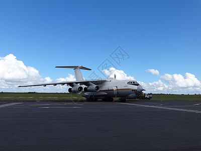 莫桑比克机场大型运输机背景图片