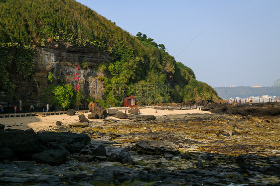 涠洲岛鳄鱼山景区月亮湾图片