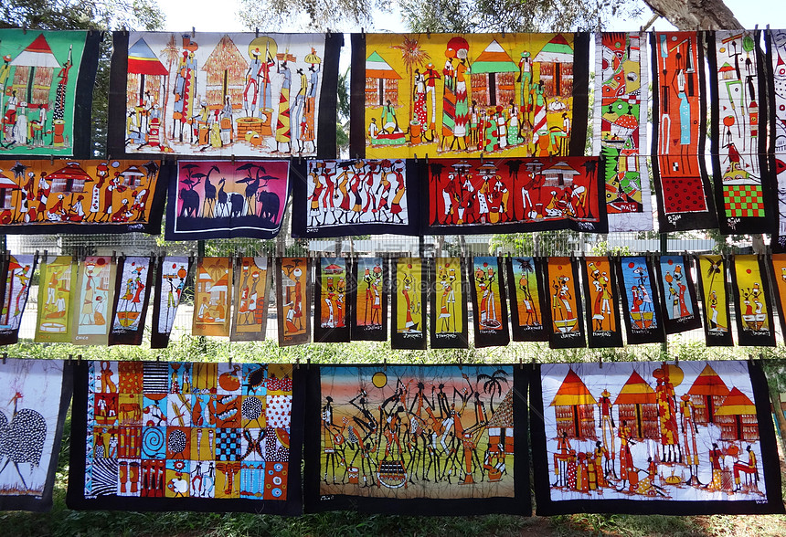 莫桑比克首都马普托最大的当地艺术品市场图片