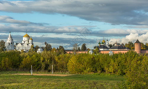 俄罗斯建筑俄罗斯金环小镇苏兹达尔秋景田园风光背景