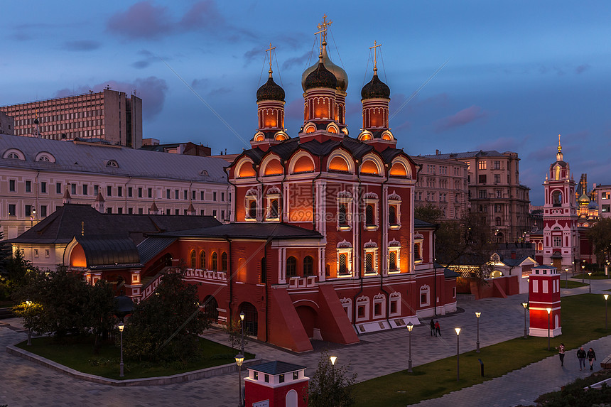 莫斯科救世主修道院夜景图片