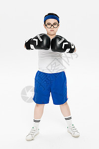 玩拳击的小朋友图片
