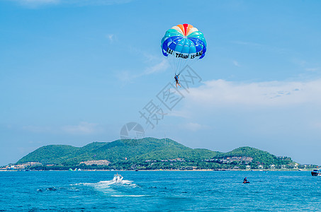 冲浪运动珍珠岛水上滑翔伞背景