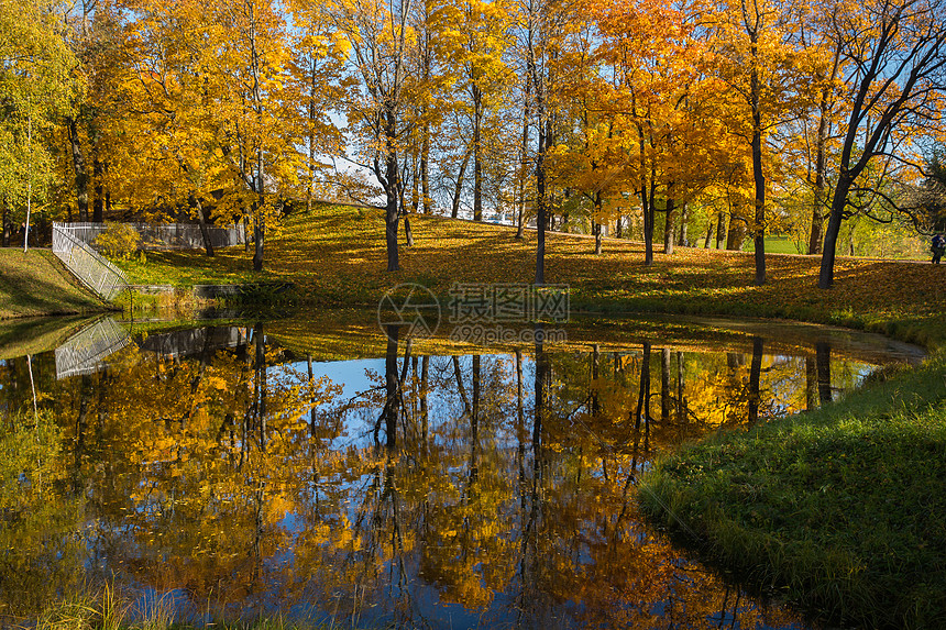 俄罗斯最美的园林秋色图片