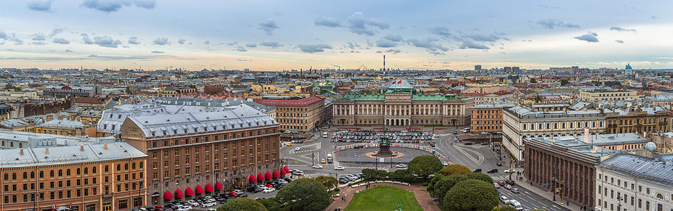 俯瞰旅游名城圣彼得堡城市全貌图片