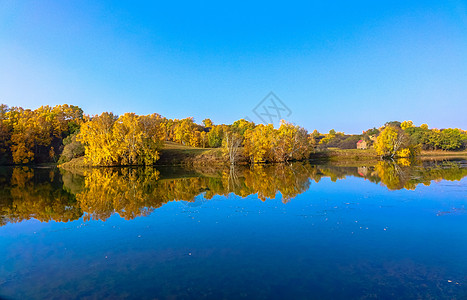 公主湖秋天内蒙古自治区乌兰布统公主湖景区背景