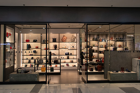 鞋包店铺zara橱窗高清图片