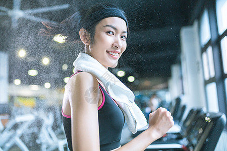 运动毛巾运动女性健身跑步背景