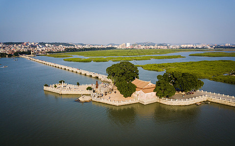 鸟瞰城市建筑泉州洛阳桥背景