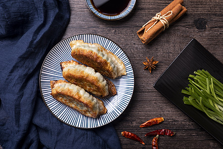 冬至传统年味煎饺图片