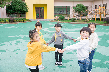 幼儿园儿童课间玩耍图片