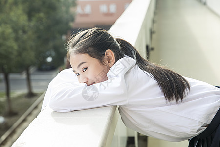 青少年教育课间休息图片