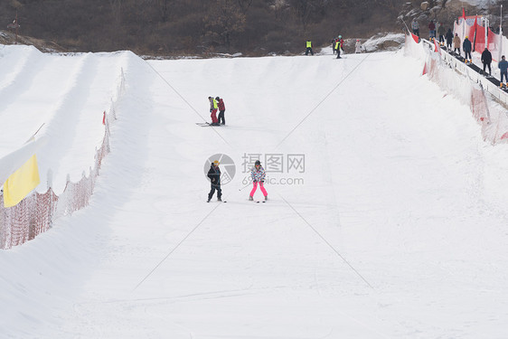 天津盘山滑雪场图片