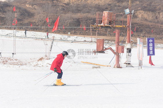 天津盘山滑雪场图片