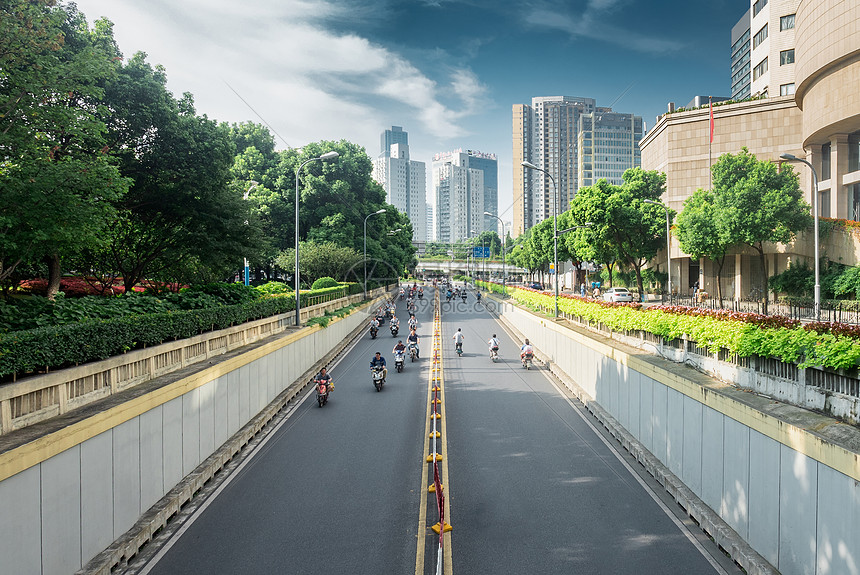 上海大统路秣陵路桥交叉通道图片