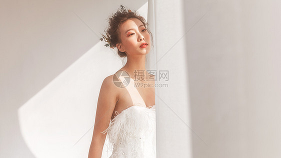 唯美婚纱美女图片