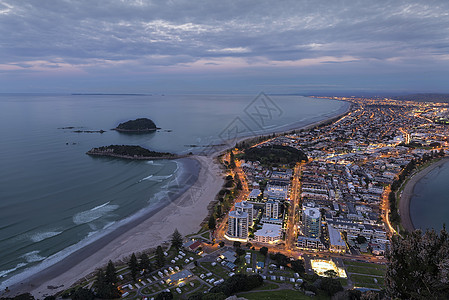 新西兰北岛陶朗加小镇全景图片