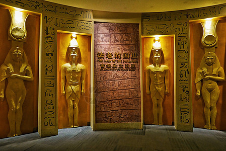 博物馆古埃及文明展上的埃及文化元素背景图片