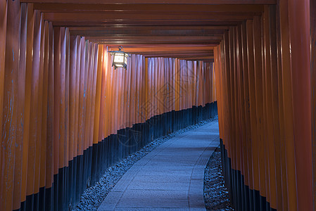 放荷灯日本京都稻荷大社背景