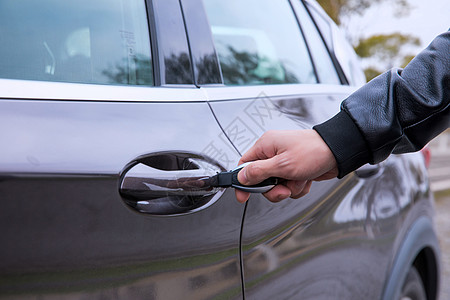 开车门的素材图片