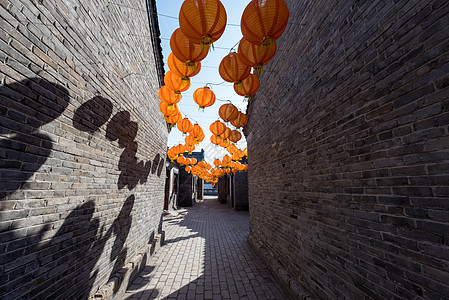 路跑潍坊杨家埠巷道里挂着灯笼背景