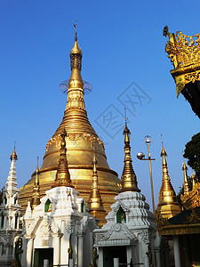 缅甸风情佛塔背景图片
