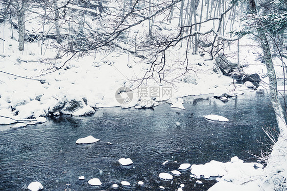 日本北海道层云峡雪景图片