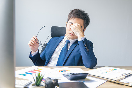 金融图片商务男士办公压力大背景