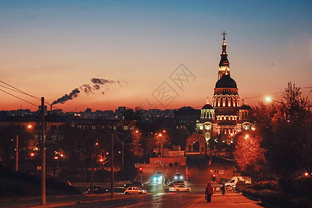 乌克兰东部哈尔科夫城市夜景图片