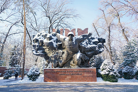 哈萨克斯坦潘菲洛夫28勇士纪念公园图片