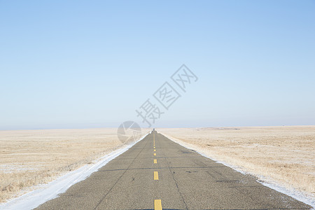 冬季内蒙古边防线公路风光图片