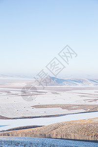 父母旅行冬季内蒙古额尔古纳河背景