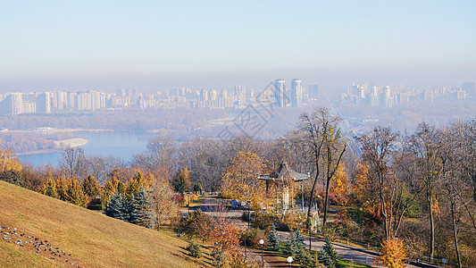 乌克兰基辅城市秋景图片