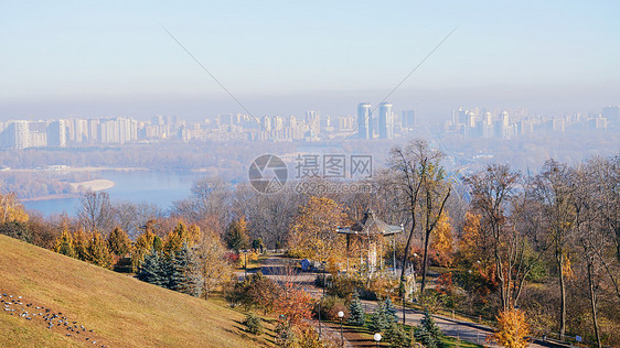 乌克兰基辅城市秋景图片