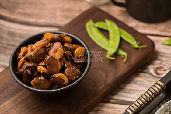 美味零食蚕豆图片