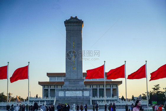 北京天安门广场人民英雄纪念碑图片