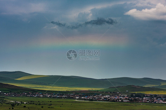 内蒙古额尔古纳湿地雨后彩虹图片