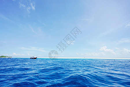 马来西亚仙本那海岛渔船图片