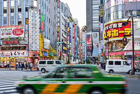 日本东京皇居五彩斑斓的东京街头背景