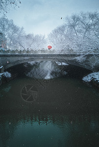雨伞背景图雪中小桥流水背景