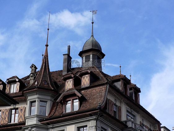 瑞士琉森湖旁的欧式建筑图片